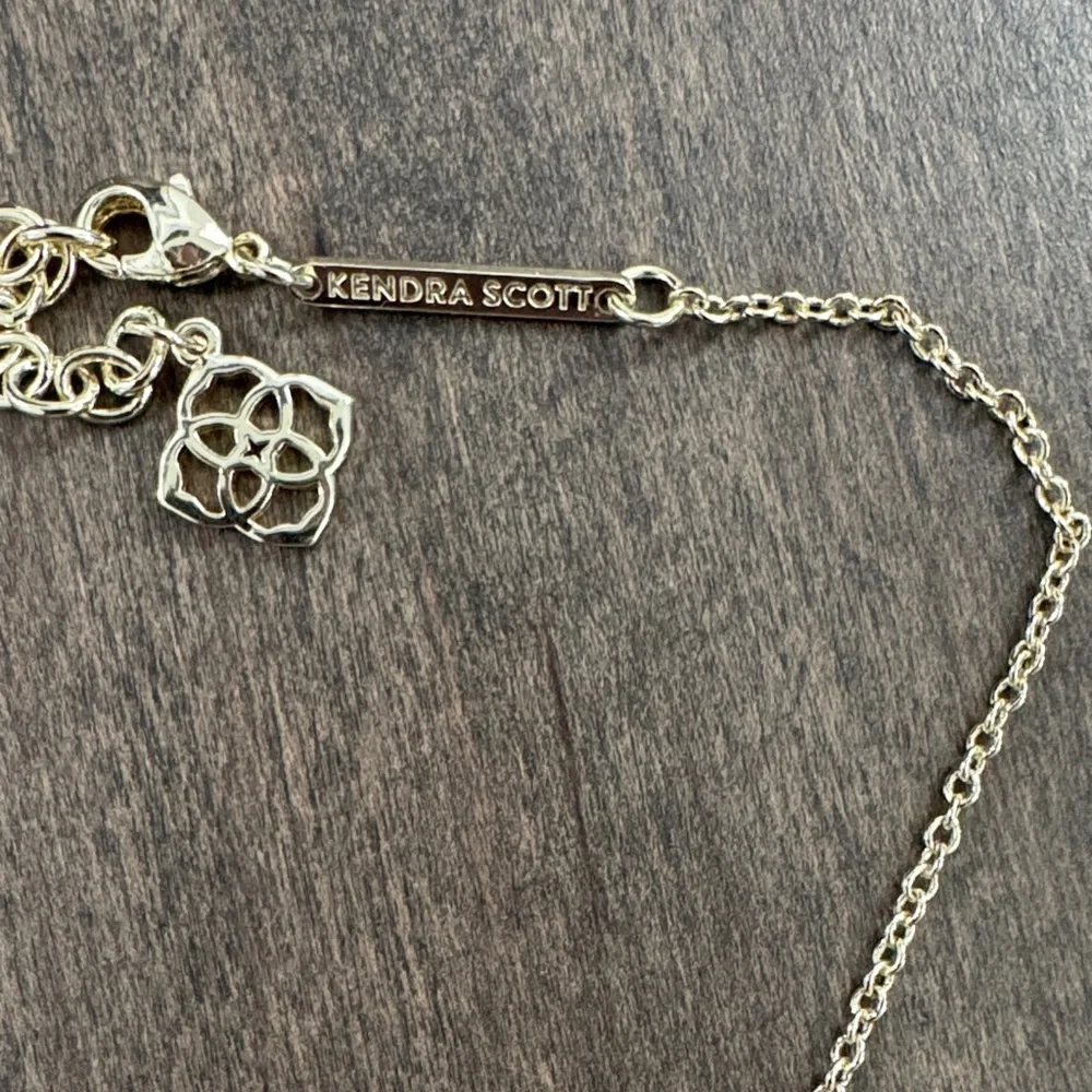 Kendra Scott Gold Chain Necklace - Picture 2 of 6